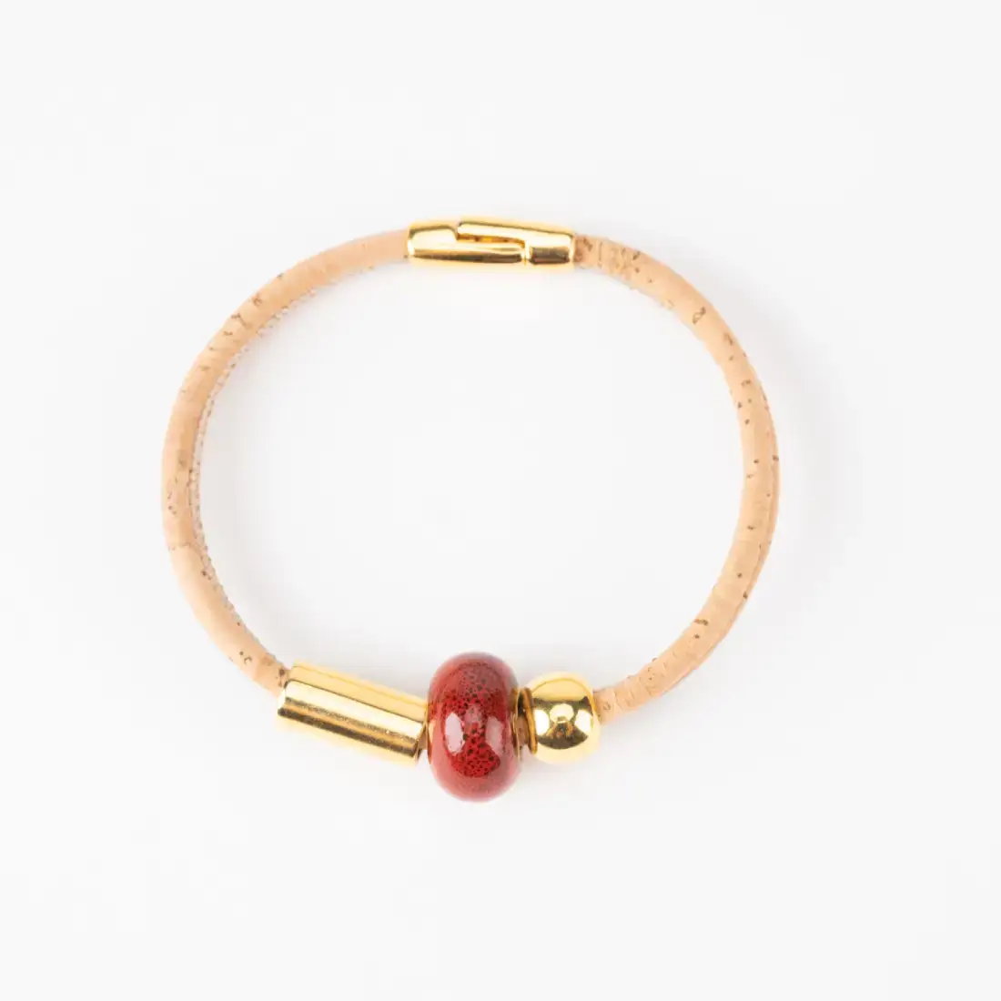 A401.01BR01 Pulseira em cortiça com duas voltas e cerâmica, contas redondas e tubo dourado - Image 1